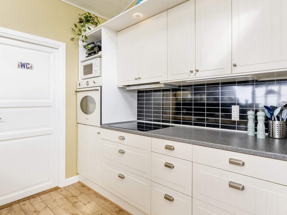 House | Private kitchen | Highchair