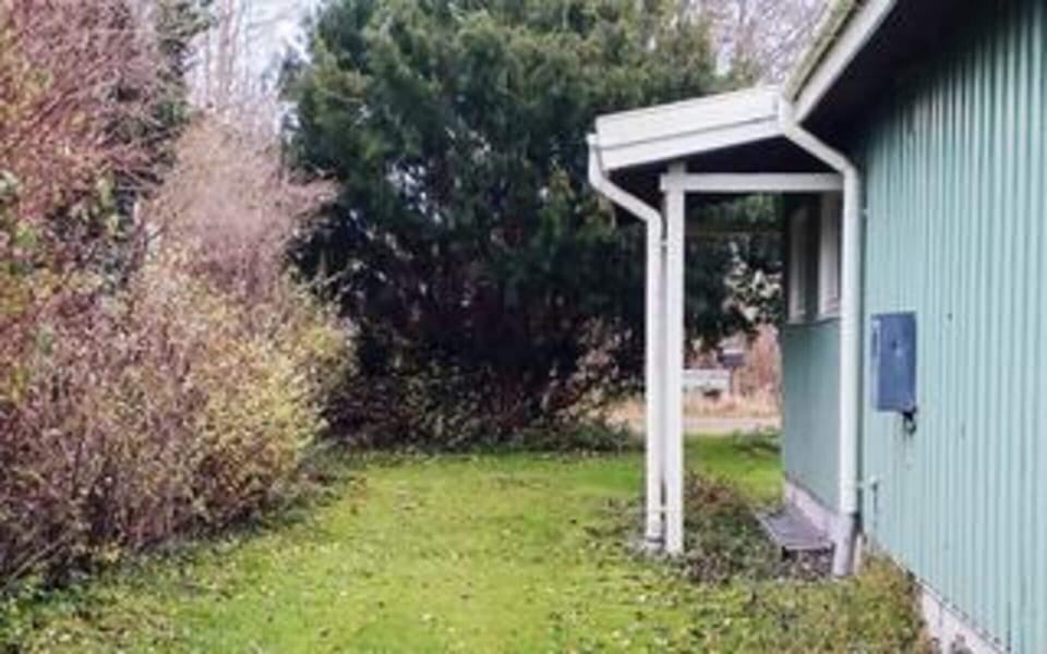 House | Property grounds