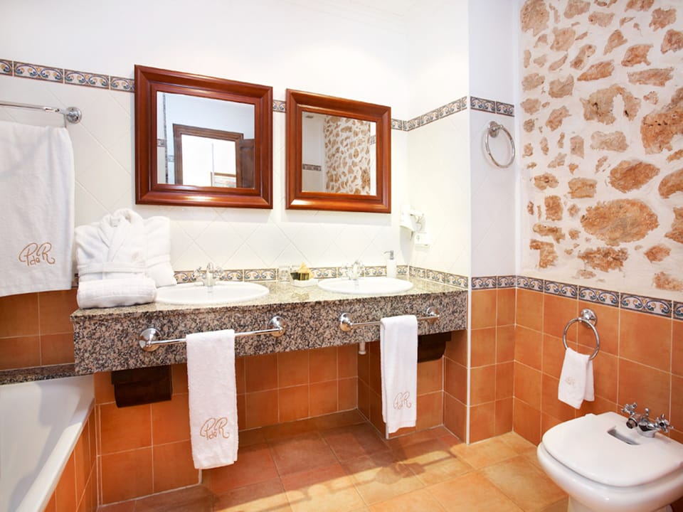 Free toiletries, hair dryer, bathrobes, bidet