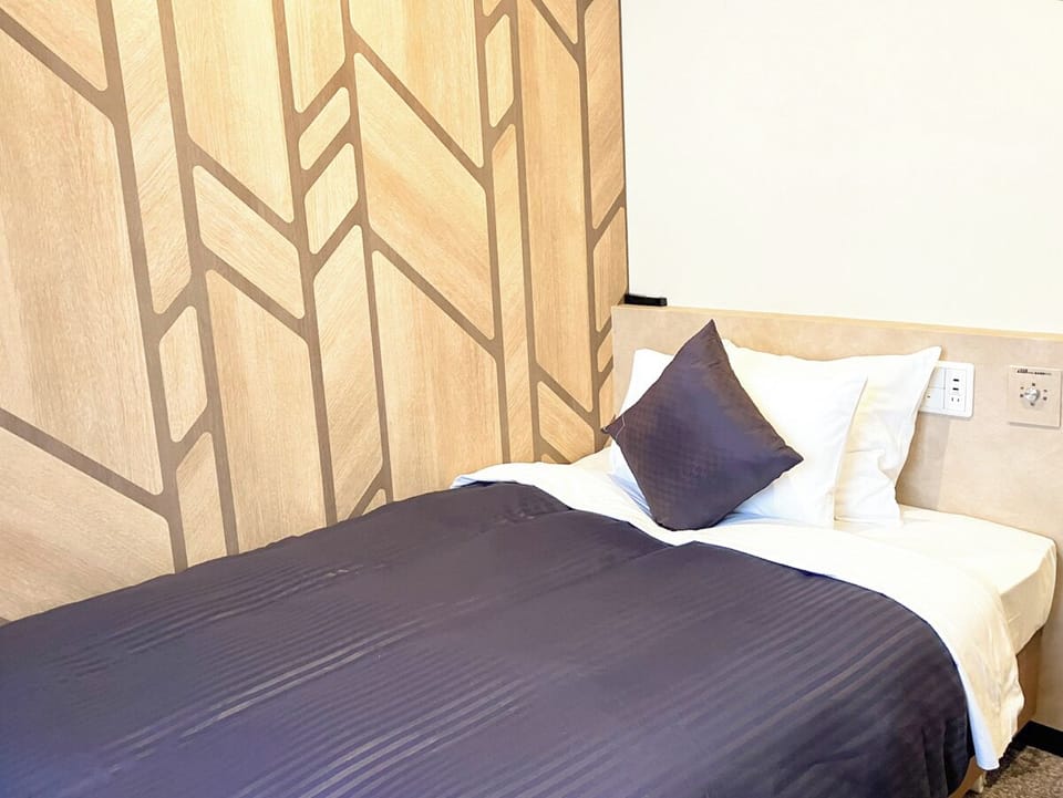Individually decorated, desk, iron/ironing board, free WiFi