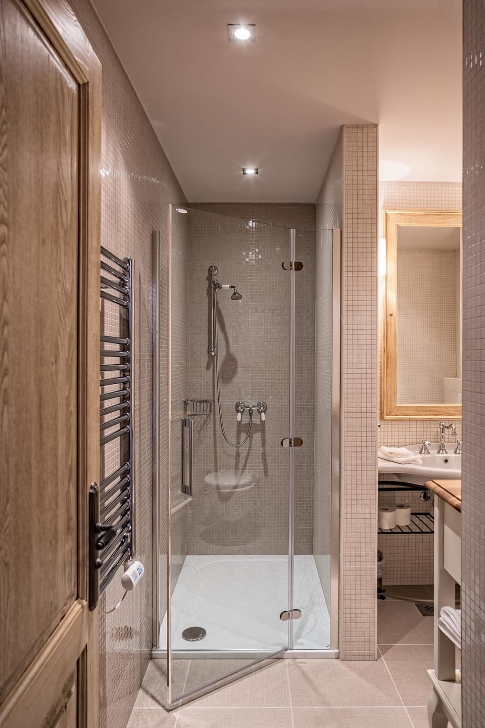 Standard Double Room | Premium bedding, minibar, in-room safe, desk