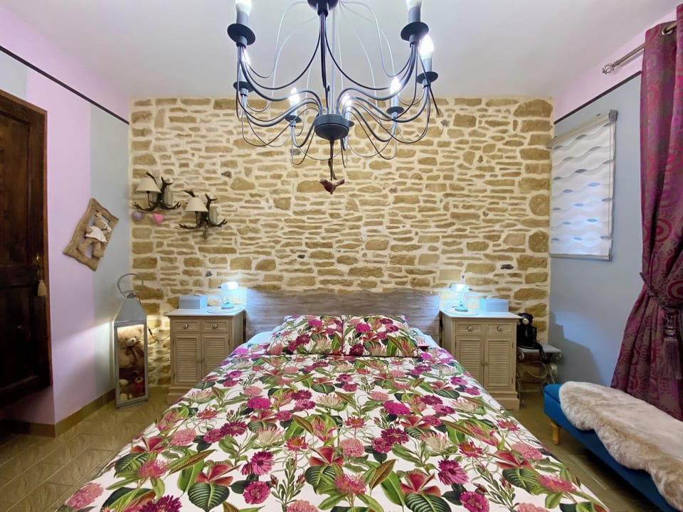 Deluxe Room | Premium bedding, memory foam beds, individually decorated