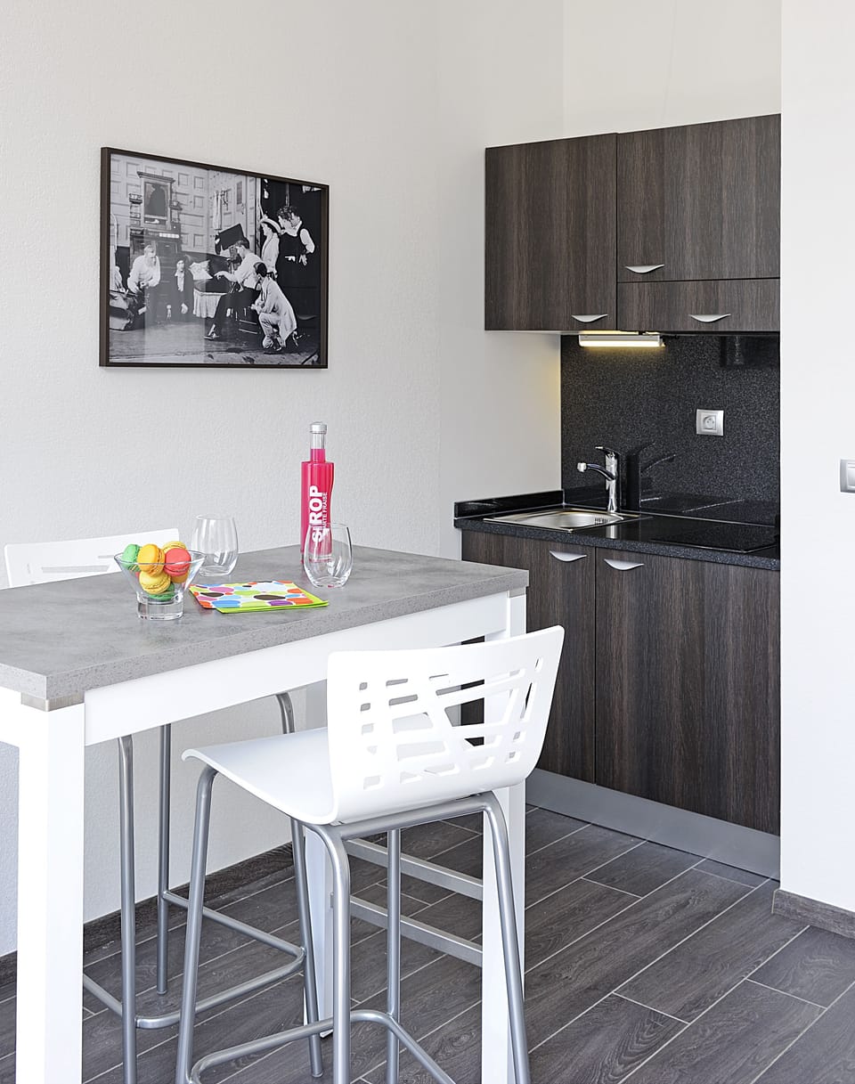 Private kitchenette