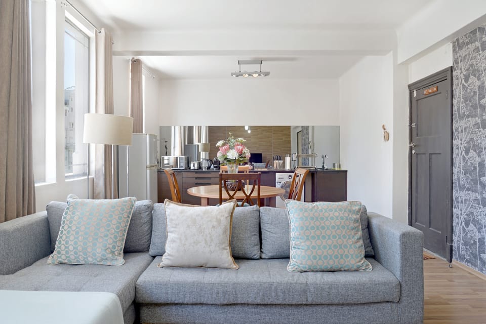 Apartment | Living area | 32-inch Smart TV with digital channels, streaming services