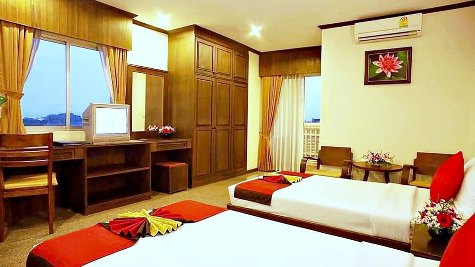 Deluxe Room | In-room safe, free WiFi