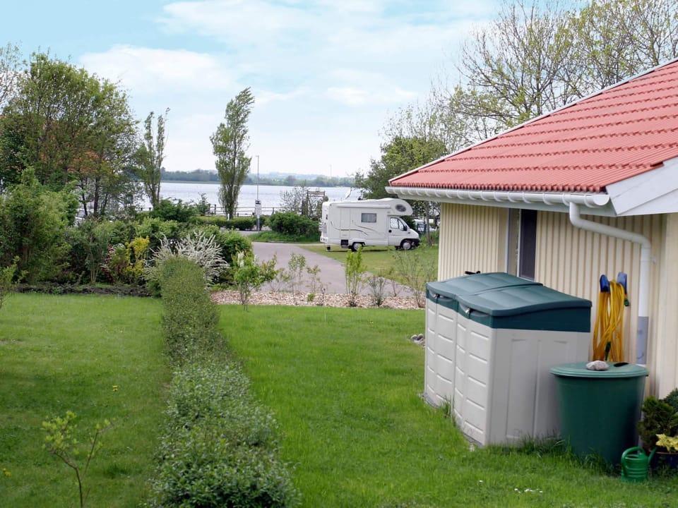 House | Water view