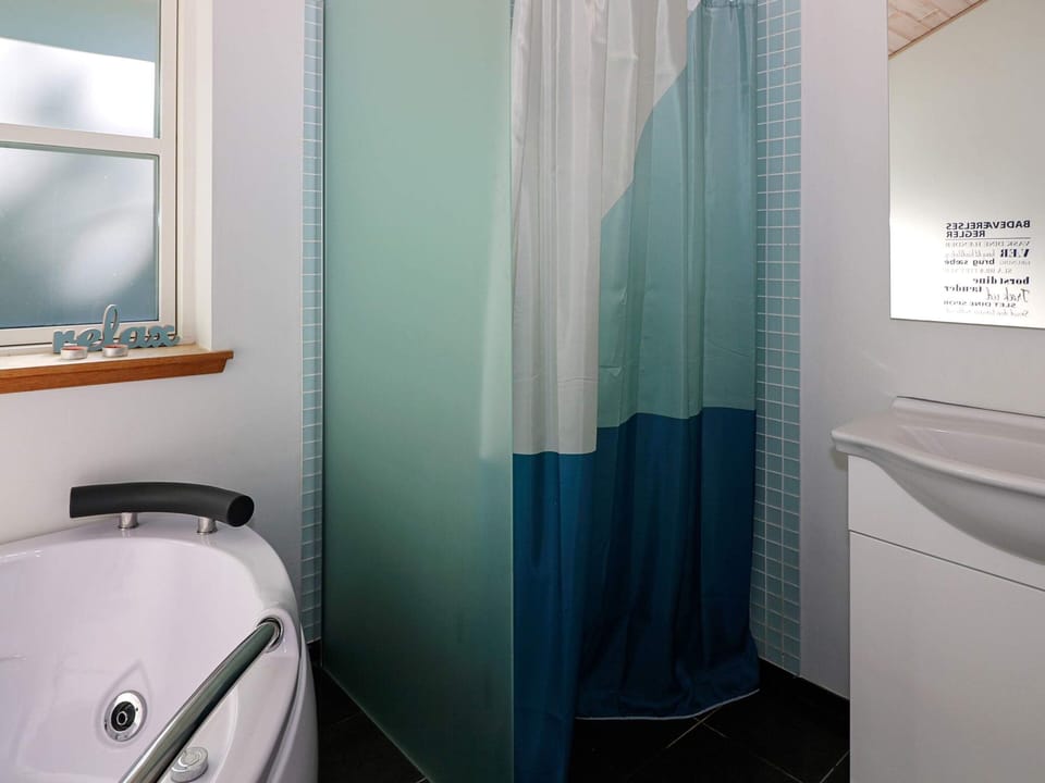 Attractive Holiday Home with Whirlpool near Hadsund House in Denmark
