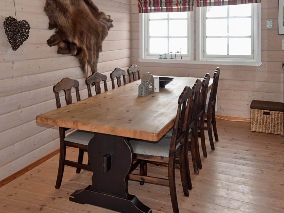 House | Dining