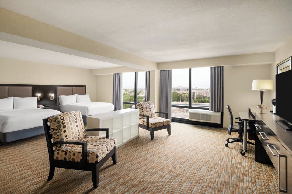 Pillowtop beds, in-room safe, desk, laptop workspace