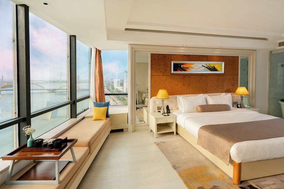 Junior Suite Double River Front | Premium bedding, minibar, in-room safe, desk