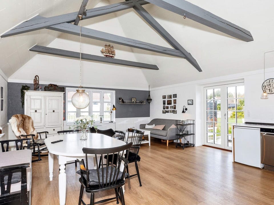 House | Dining