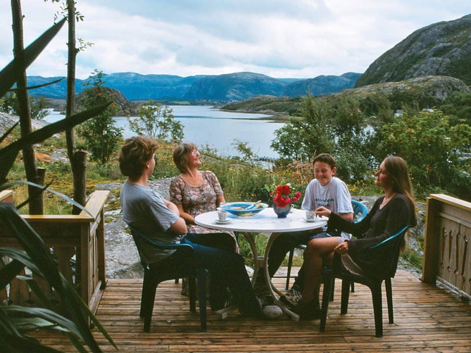 House | Lake view
