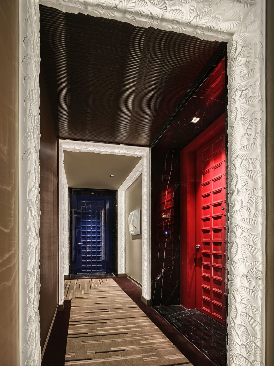 Grand Suite (Bund View) | Premium bedding, down comforters, pillowtop beds, free minibar items