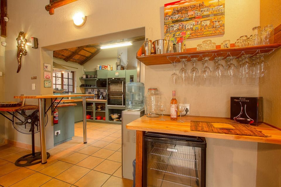 House, 6 Bedrooms, Smoking, Private Pool | Interior