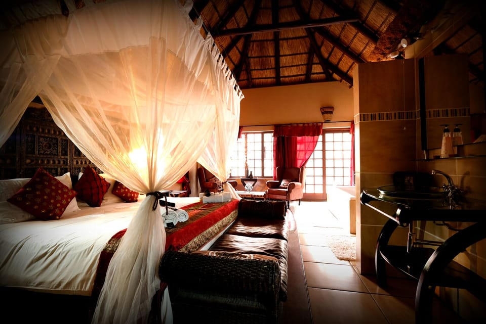 Lovely Holiday Home Bordering Kruger National Park House in South Africa