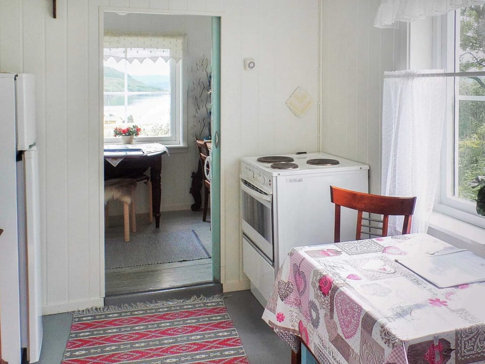 House | Dining