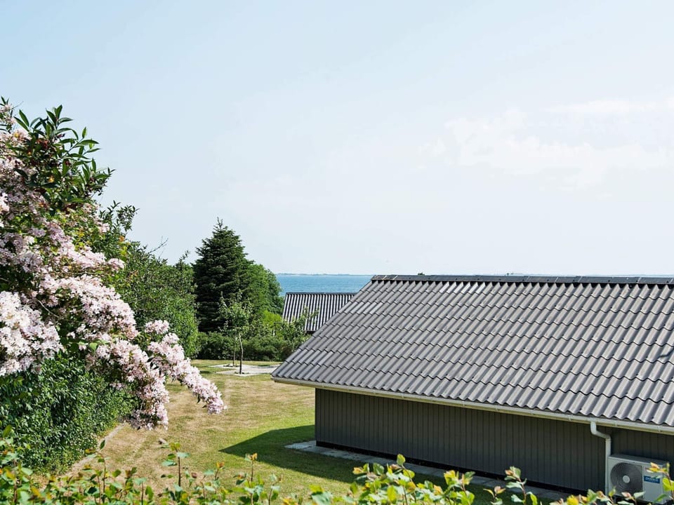 House | Water view