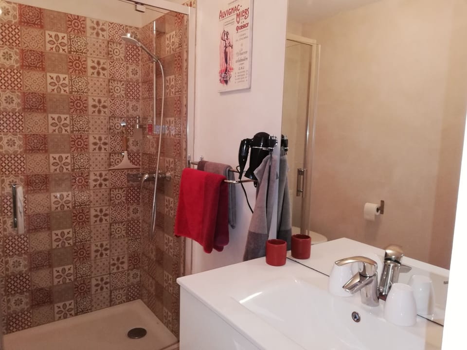 Les Perluètes Bed and Breakfast in Occitanie