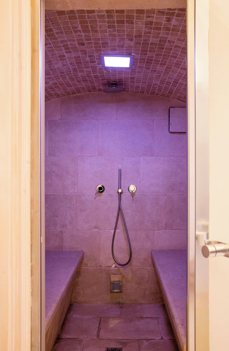 Family Suite, 2 Bedrooms, Sauna | Bathroom | Free toiletries, hair dryer, bidet, towels