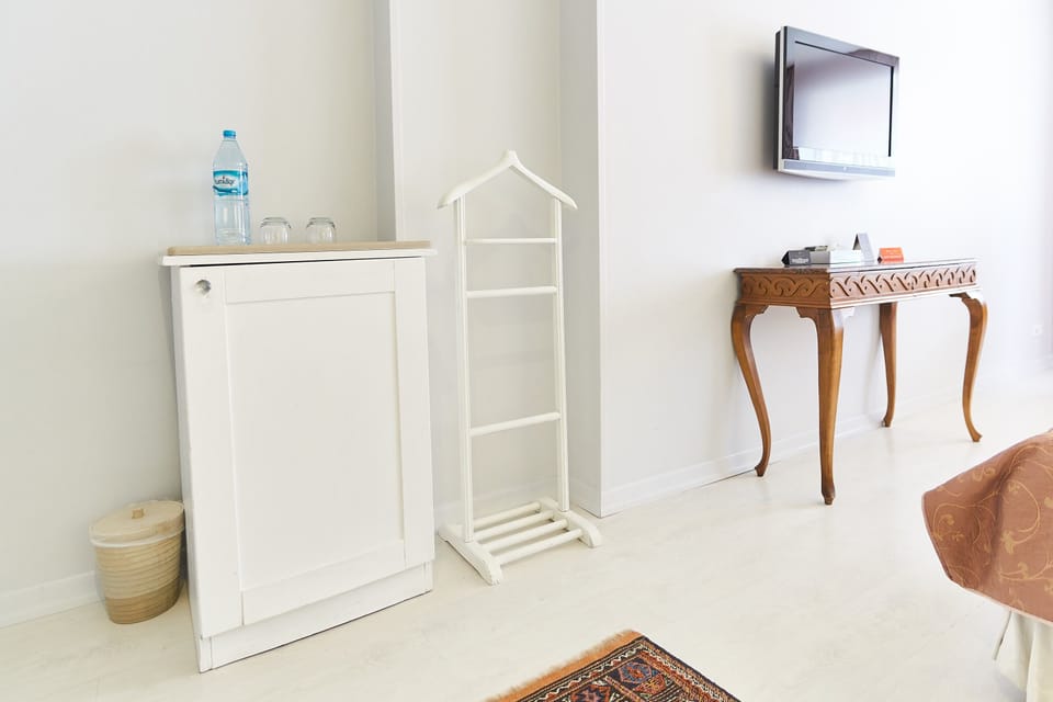Premier Triple Room | Premium bedding, down comforters, Select Comfort beds, minibar