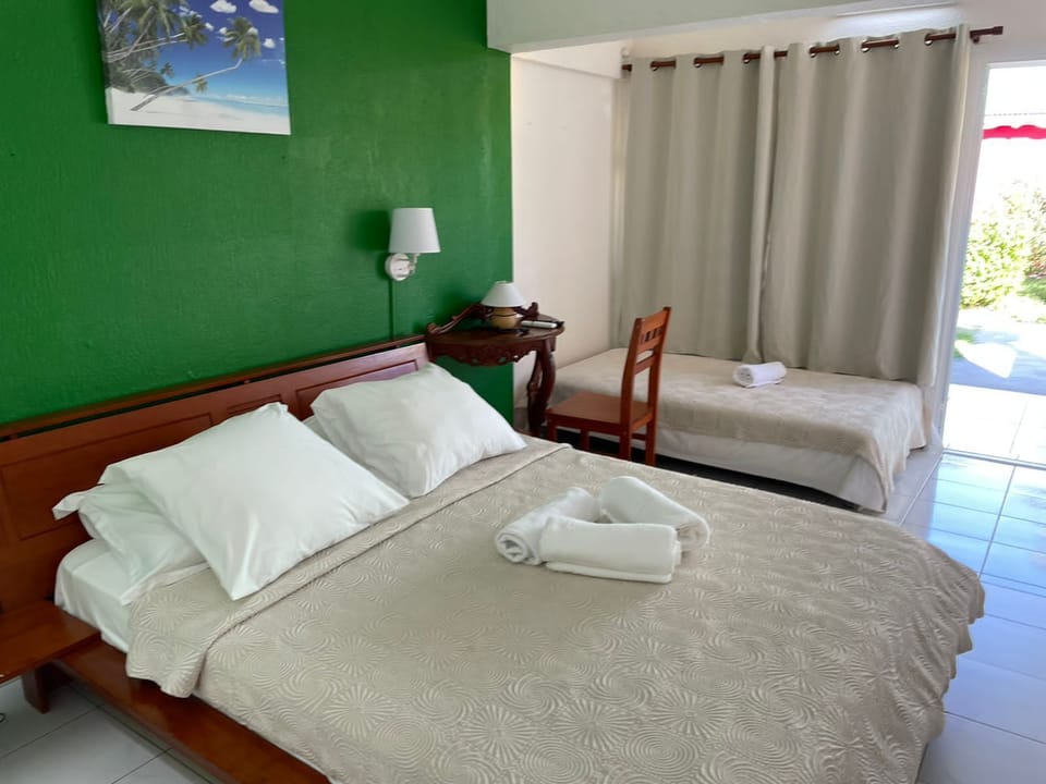 Triple Room, Ensuite | Premium bedding, memory foam beds, individually furnished, desk