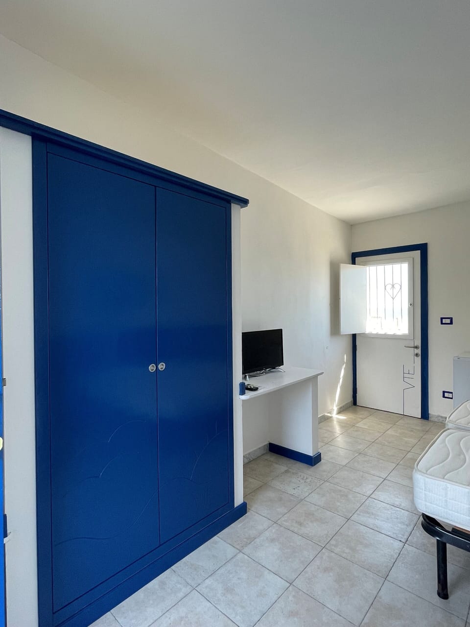Deluxe Room | Hypo-allergenic bedding, free WiFi, bed sheets