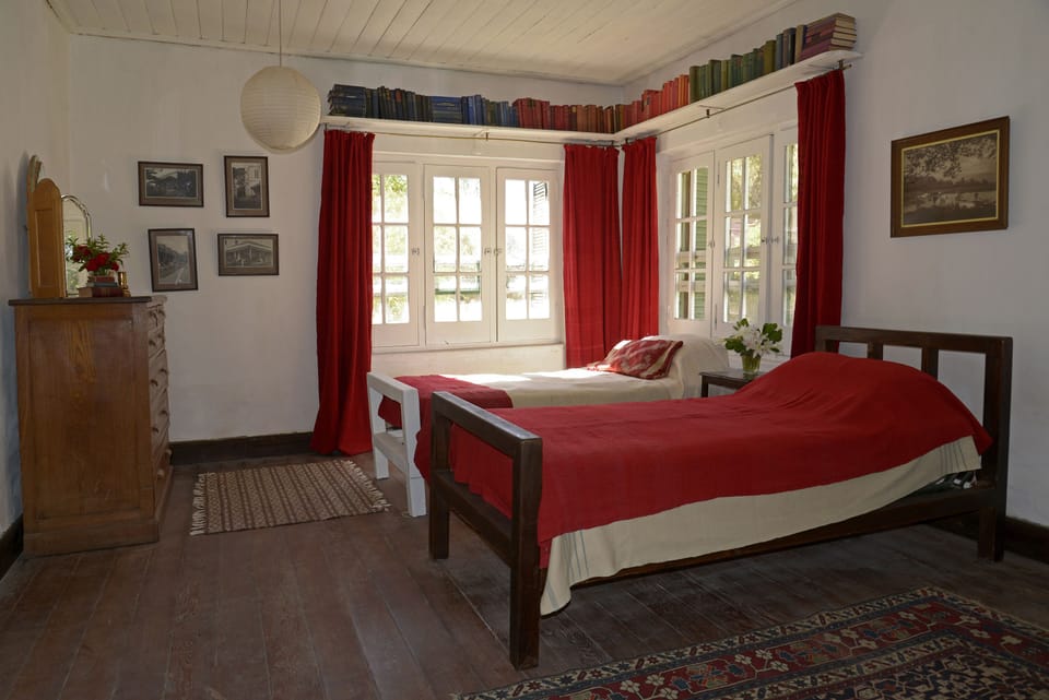 Economy Triple Room | Bed sheets