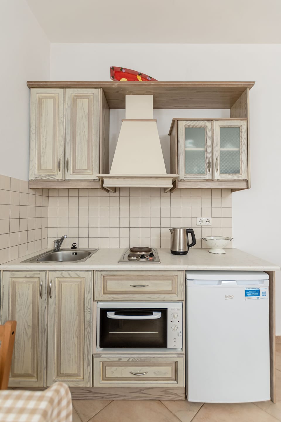 Apartment, Kitchenette | In-room safe, desk, free WiFi, bed sheets