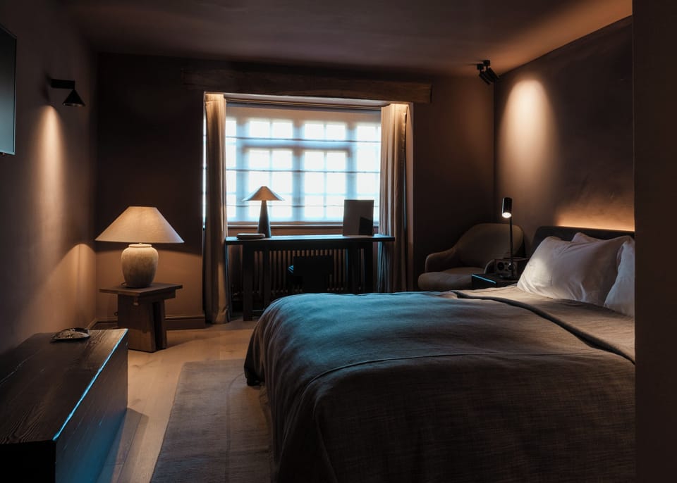 Comfy Courtyard Room | Premium bedding, minibar, in-room safe, desk
