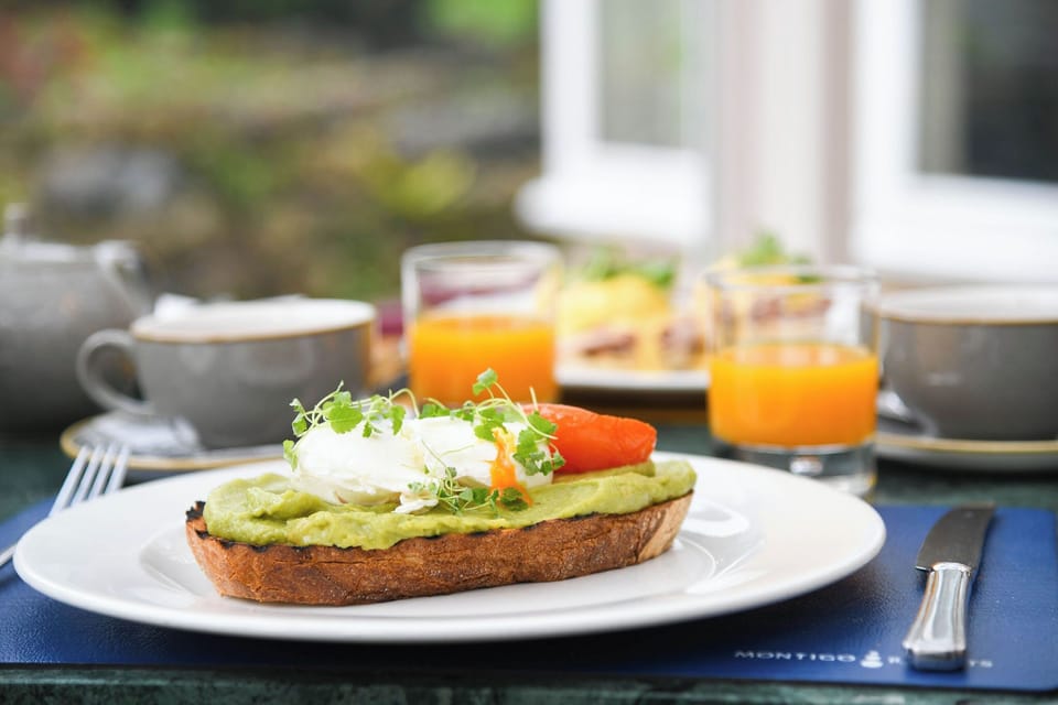 Daily continental breakfast for a fee