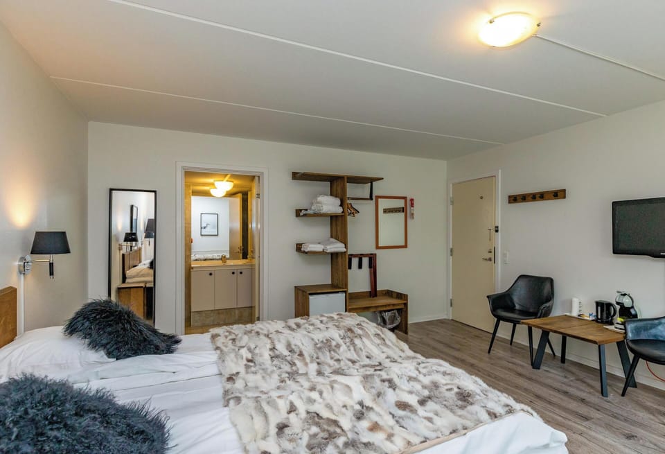 Superior Room | Individually decorated, individually furnished, desk, iron/ironing board