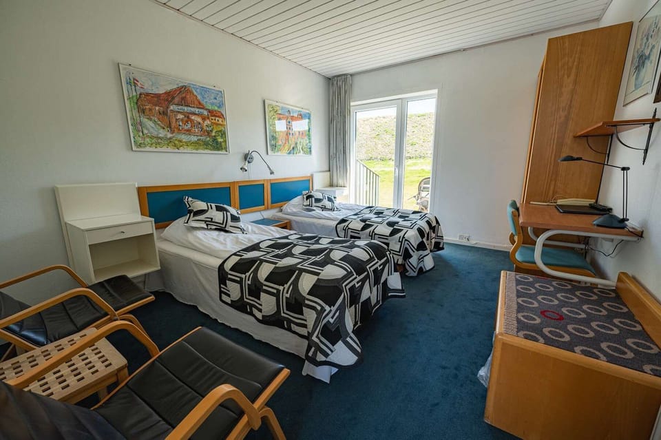 Double Room | Individually furnished, desk, free WiFi, bed sheets