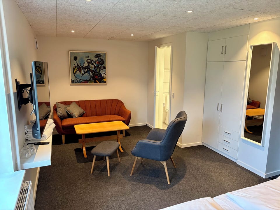 Superior Double Room | Desk, free WiFi, bed sheets