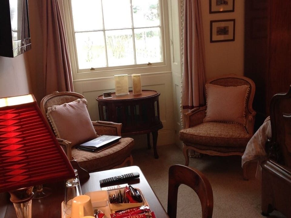 Twin Room (Tall Trees) | Iron/ironing board, free WiFi, bed sheets