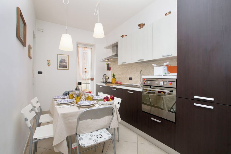 Family Apartment, Multiple Bedrooms (Casa Andreas & Corinna) | Dining