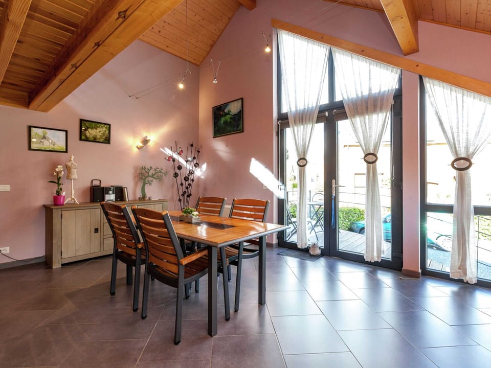 House | Dining