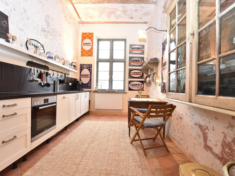 Apartment | Private kitchen | Stovetop, electric kettle