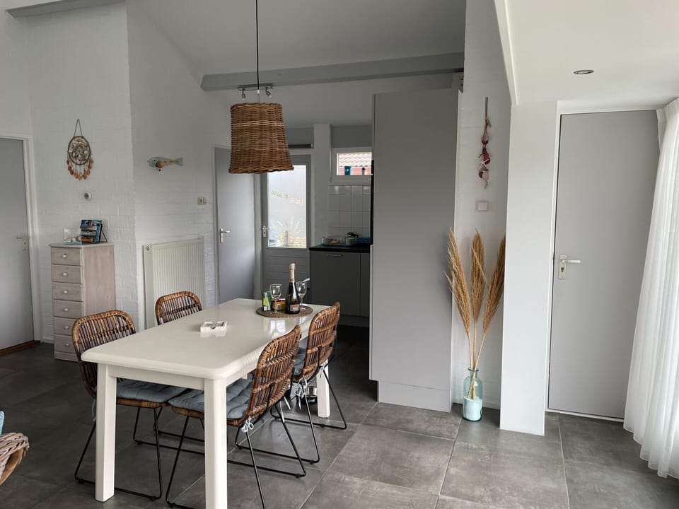 House | Dining