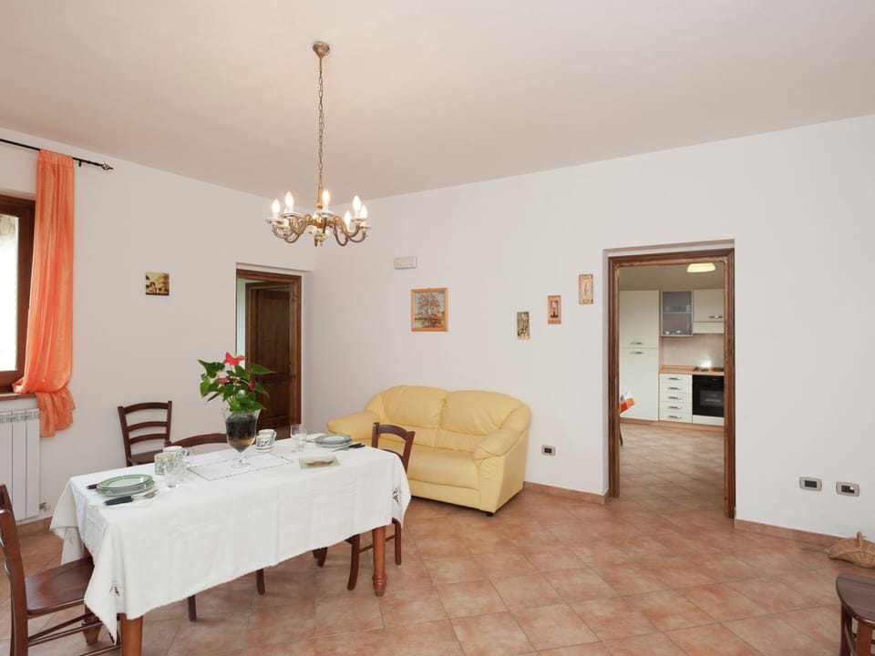 House | Dining