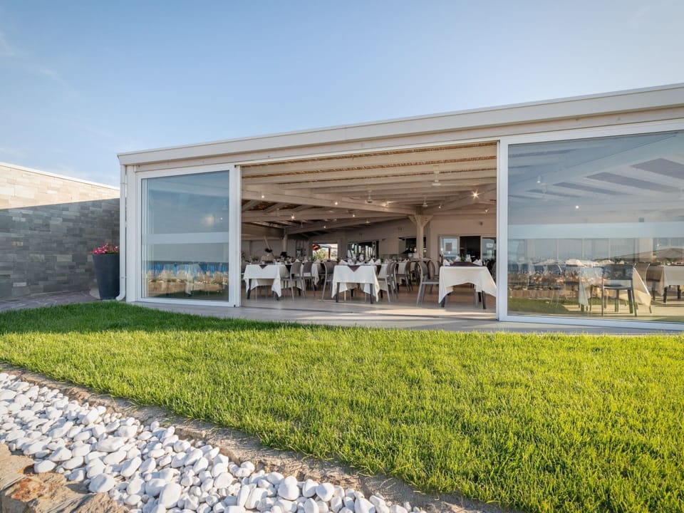 Villa | Exterior