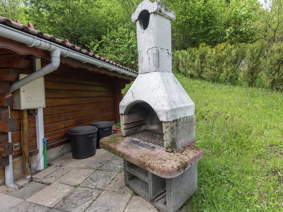 Chalet | Property grounds