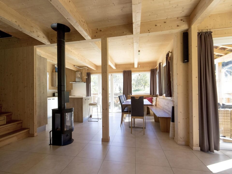 Chalet | Dining