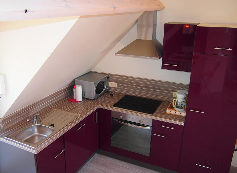 House | Private kitchen | Coffee/tea maker, electric kettle, toaster, highchair