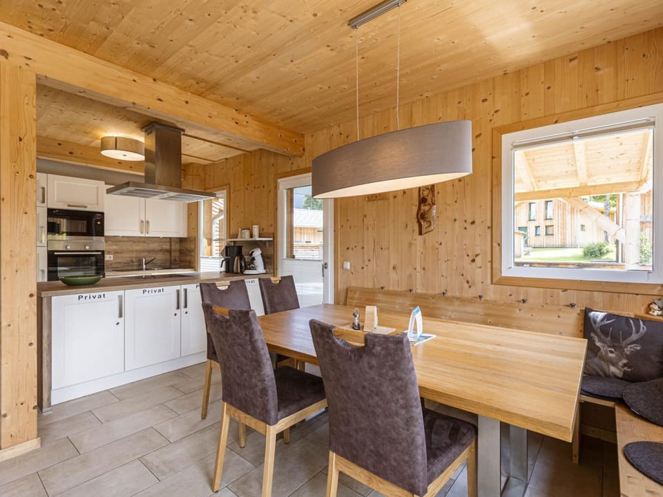 Chalet | Private kitchen | Highchair