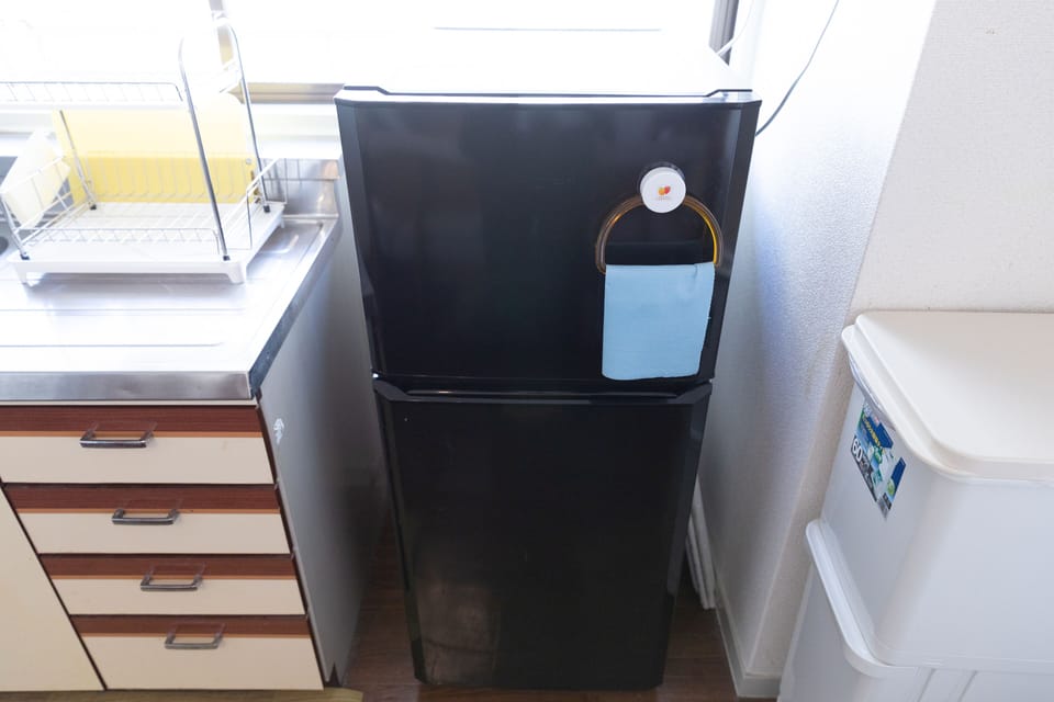 Mini-refrigerator