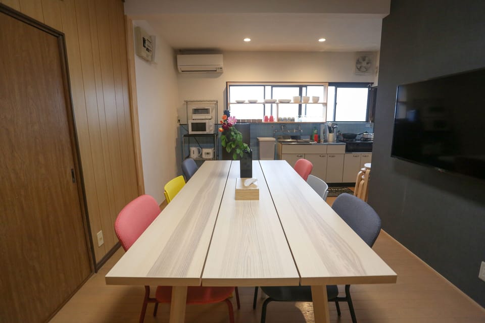 Private Vacation Home | In-room dining