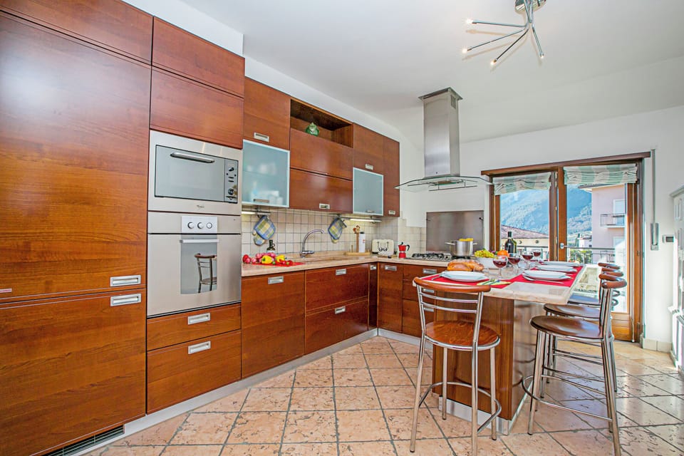 Family Apartment, Multiple Bedrooms, 2 Bathrooms (Paulie Apartment) | Private kitchen | Full-size fridge, microwave, oven, stovetop