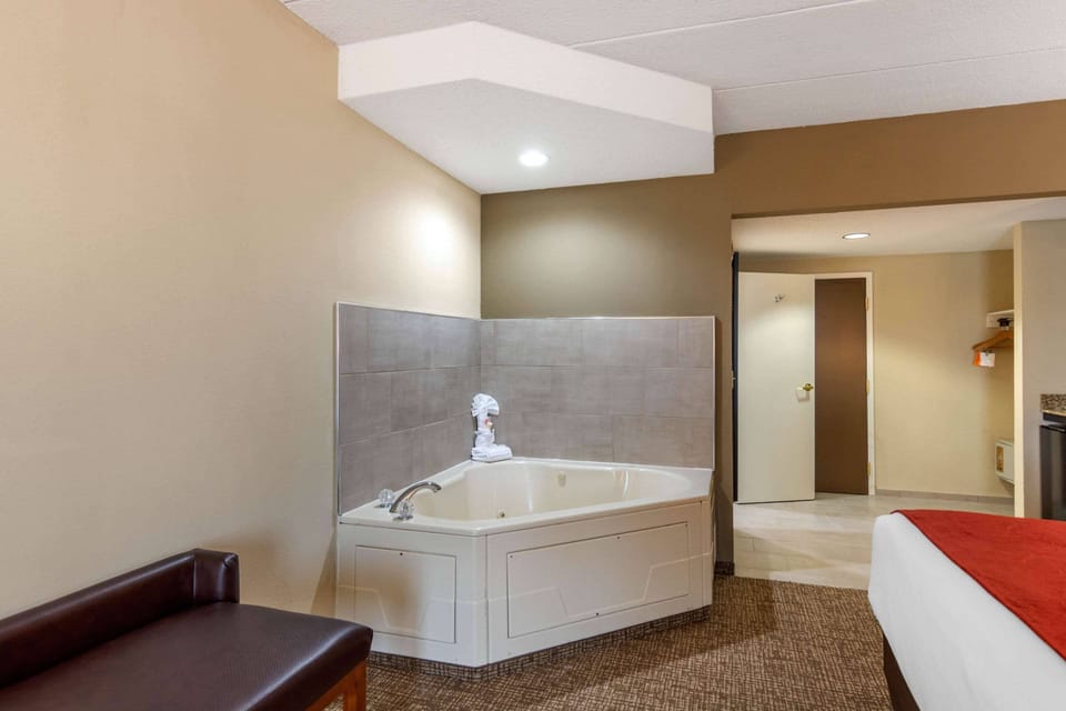 In-room safe, desk, laptop workspace, iron/ironing board
