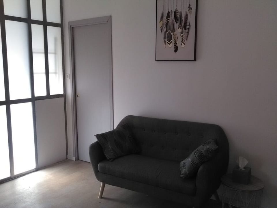 Family Suite | Desk, blackout drapes, soundproofing, iron/ironing board