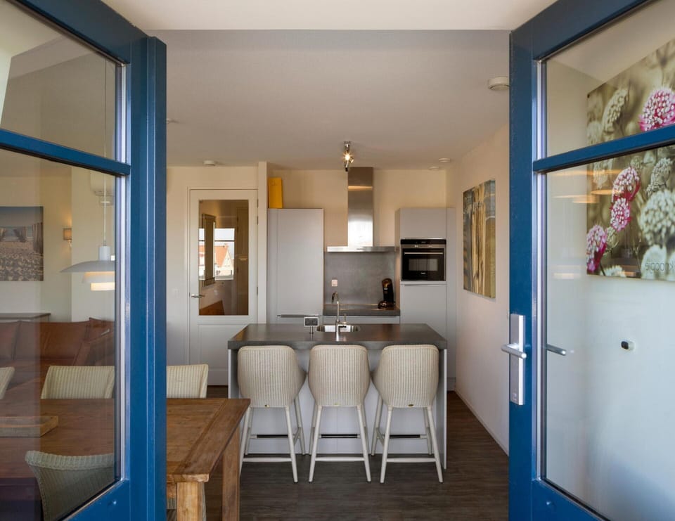 Apartment | Private kitchen | Kitchen islands